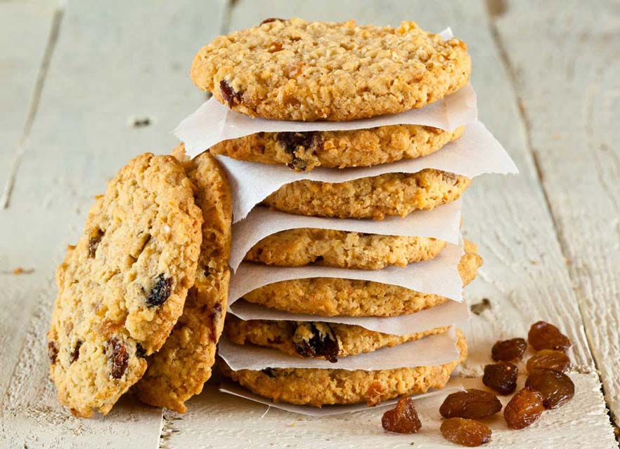 Use stevia for this easy to make sugar-free version of oatmeal raisin cookies.